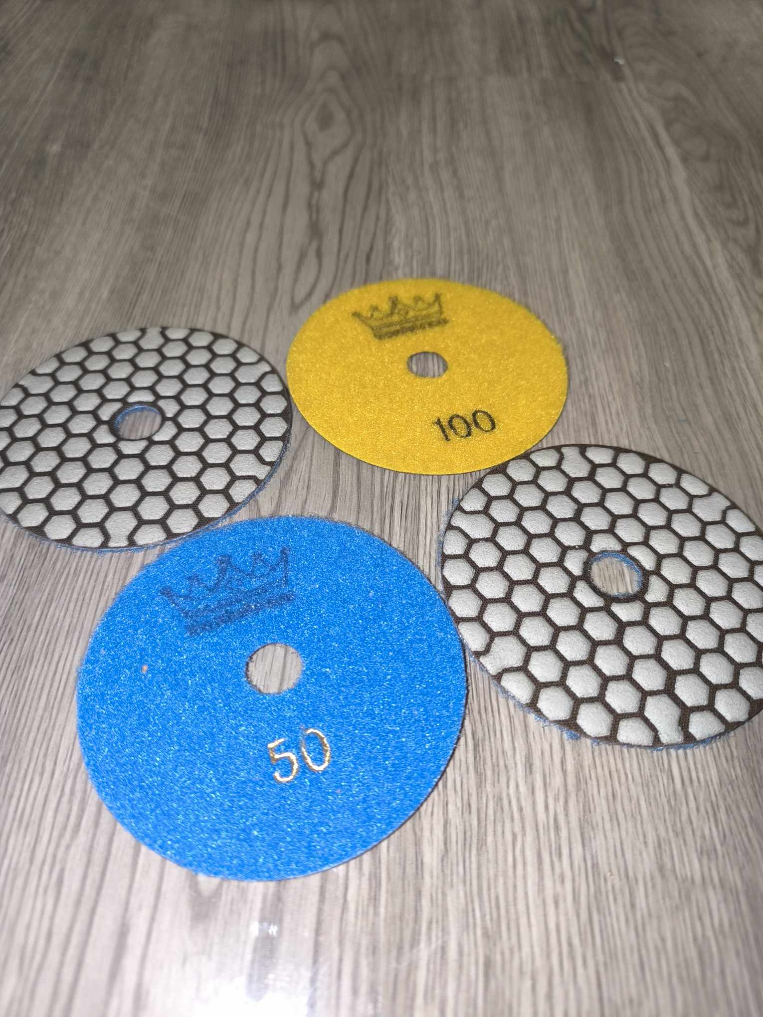 Dischta diamantata granulatie 100 calitate comuna