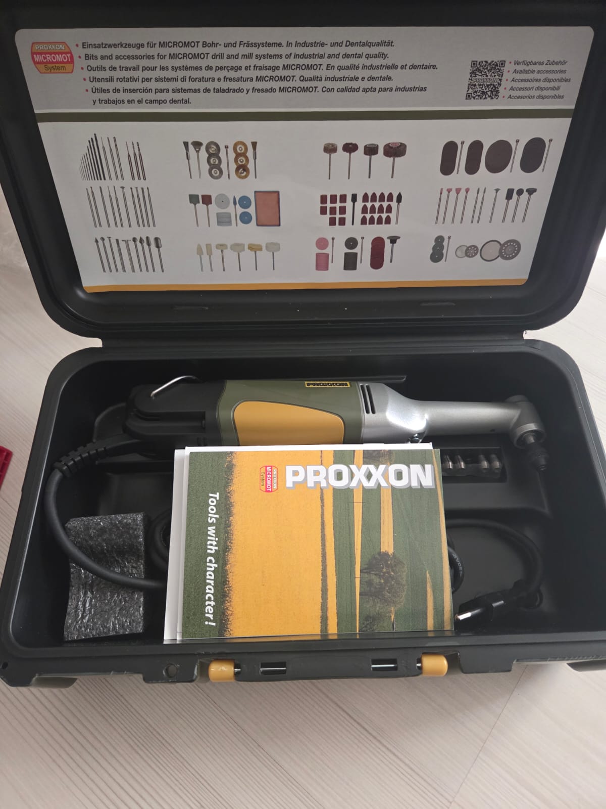 Mini Polizor Proxxon Profesional – Micromotor pentru Gresie, Ceramică și Materiale Dure