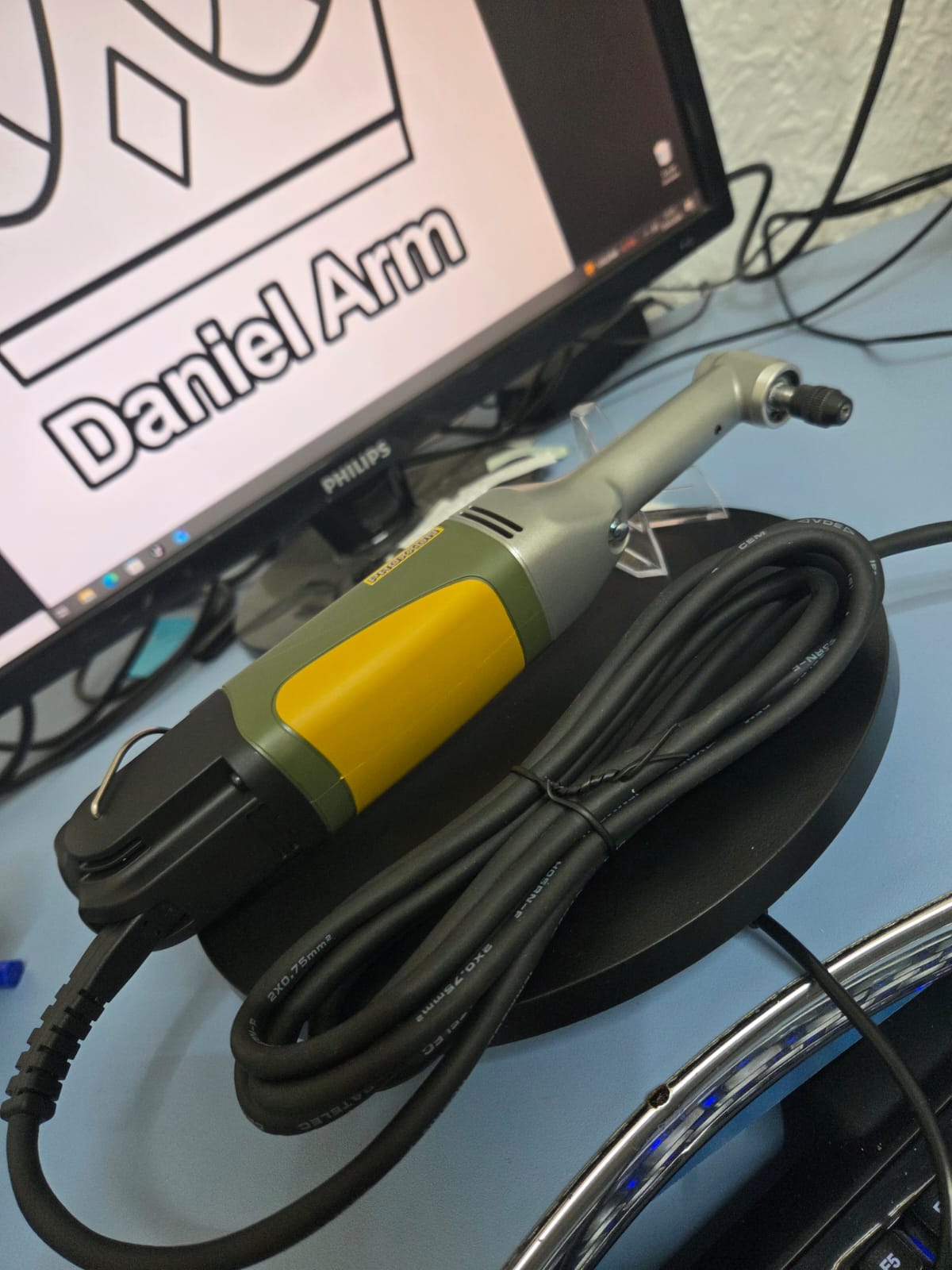 Mini Polizor Proxxon Profesional – Micromotor pentru Gresie, Ceramică și Materiale Dure