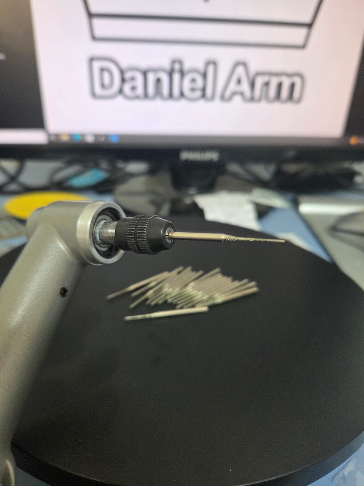 Ac Diamantat Profesional 0.8 mm pentru Gresie Porțelanată și Materiale Dure , pentru Mini Polizor / Micromotor cu Răcire cu Apă