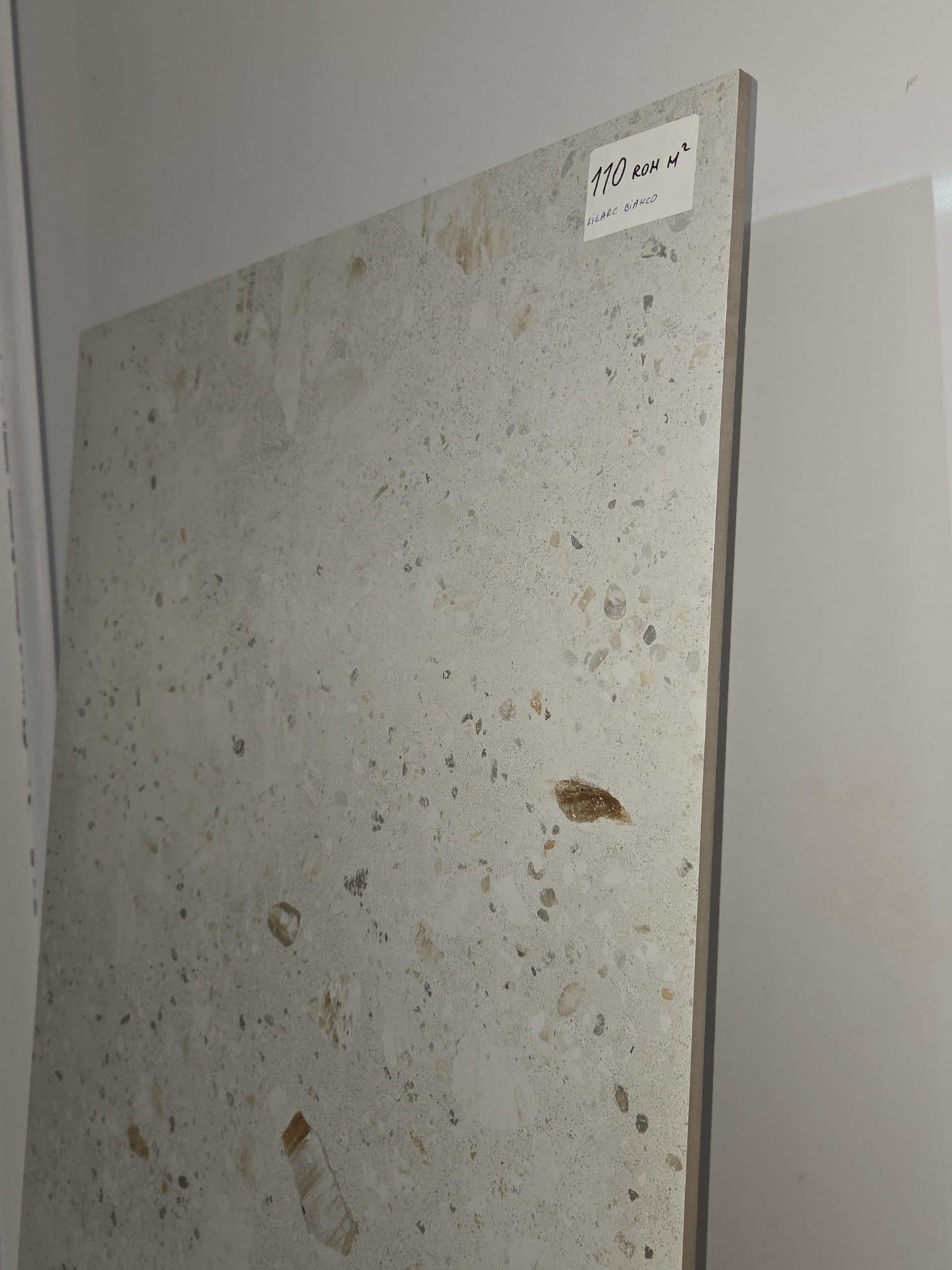 Gresie Lilarc Bianco, Portelanata Mata, Rectificata pentru terase si balcoane