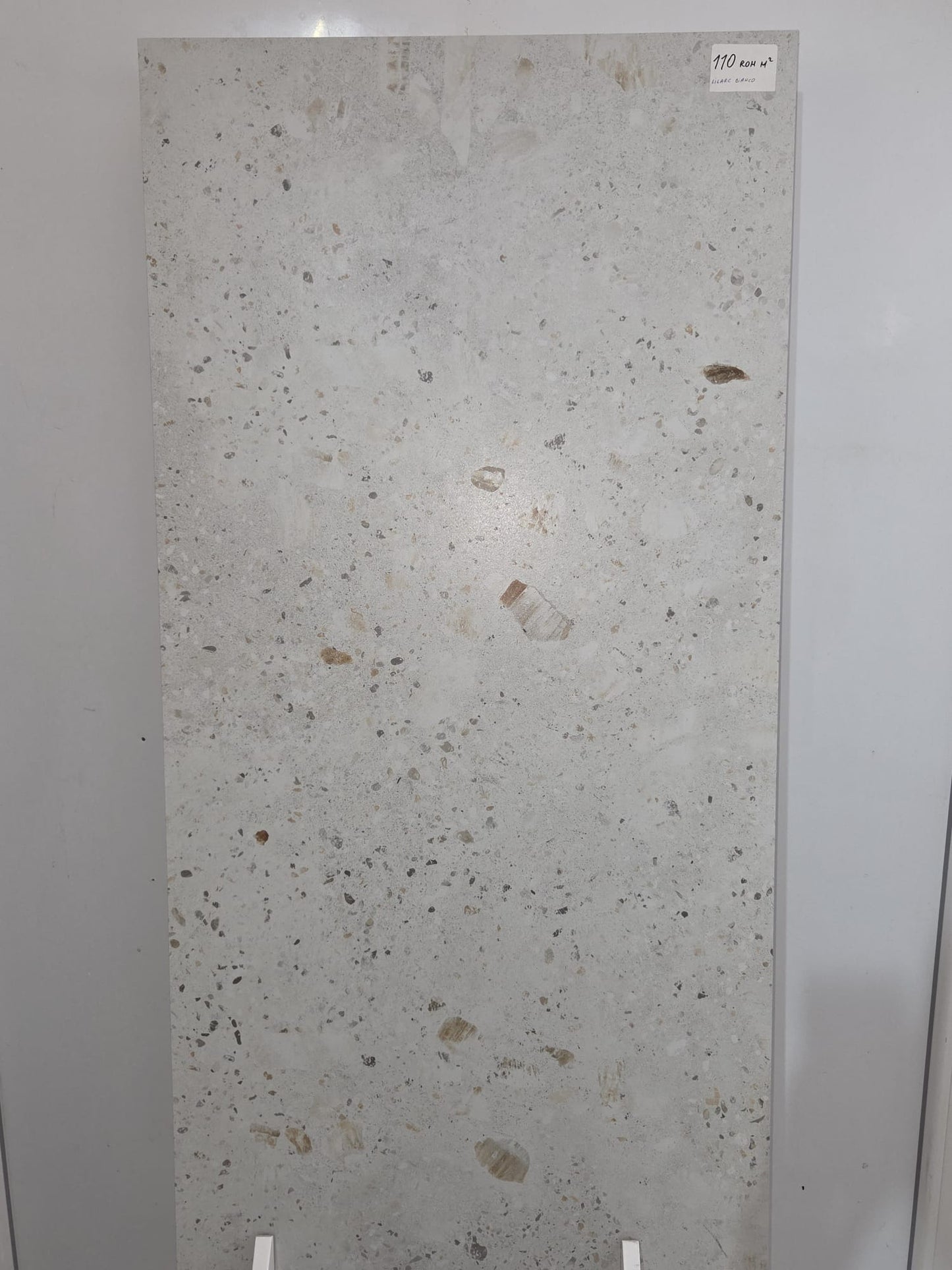 Gresie Lilarc Bianco, Portelanata Mata, Rectificata pentru terase si balcoane