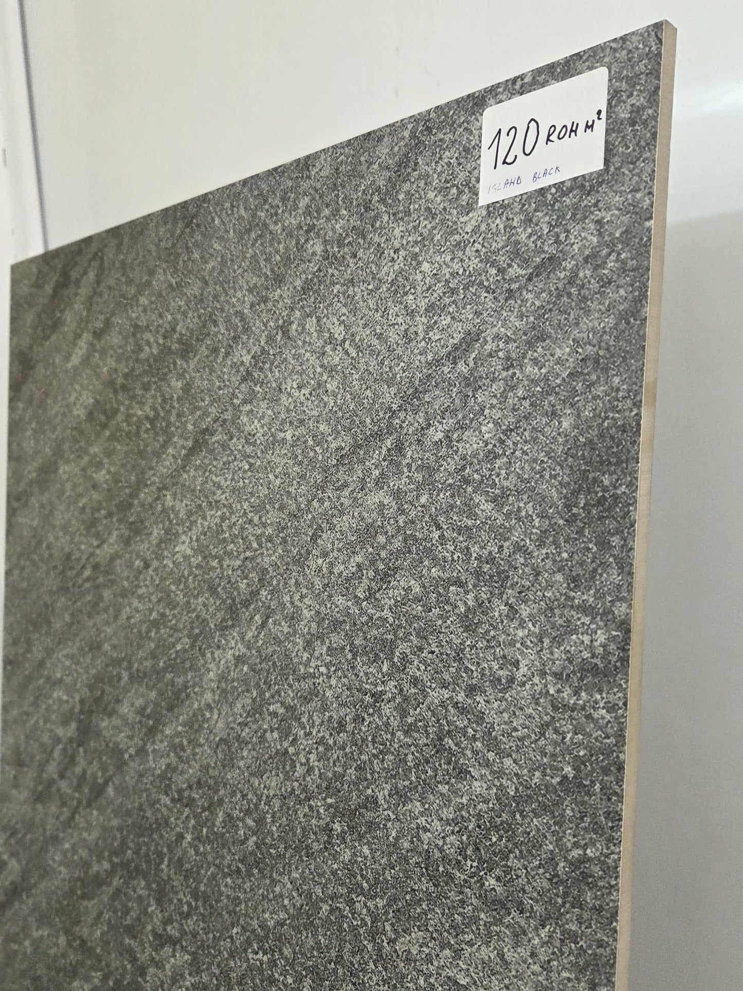 Gresie Island Black, 60x120 cm Portelanata ,rectificata, antiderapanta R11