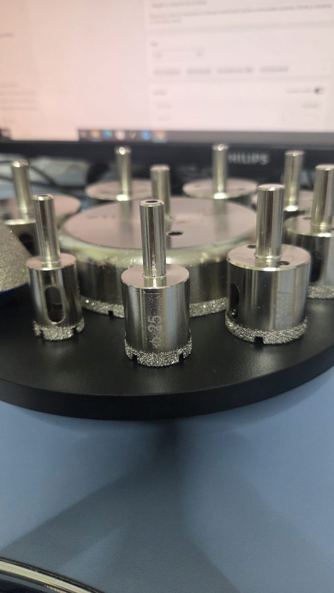 Carotă Diamantată Brazată 25 mm pentru autofiletanta  Daniel Arm