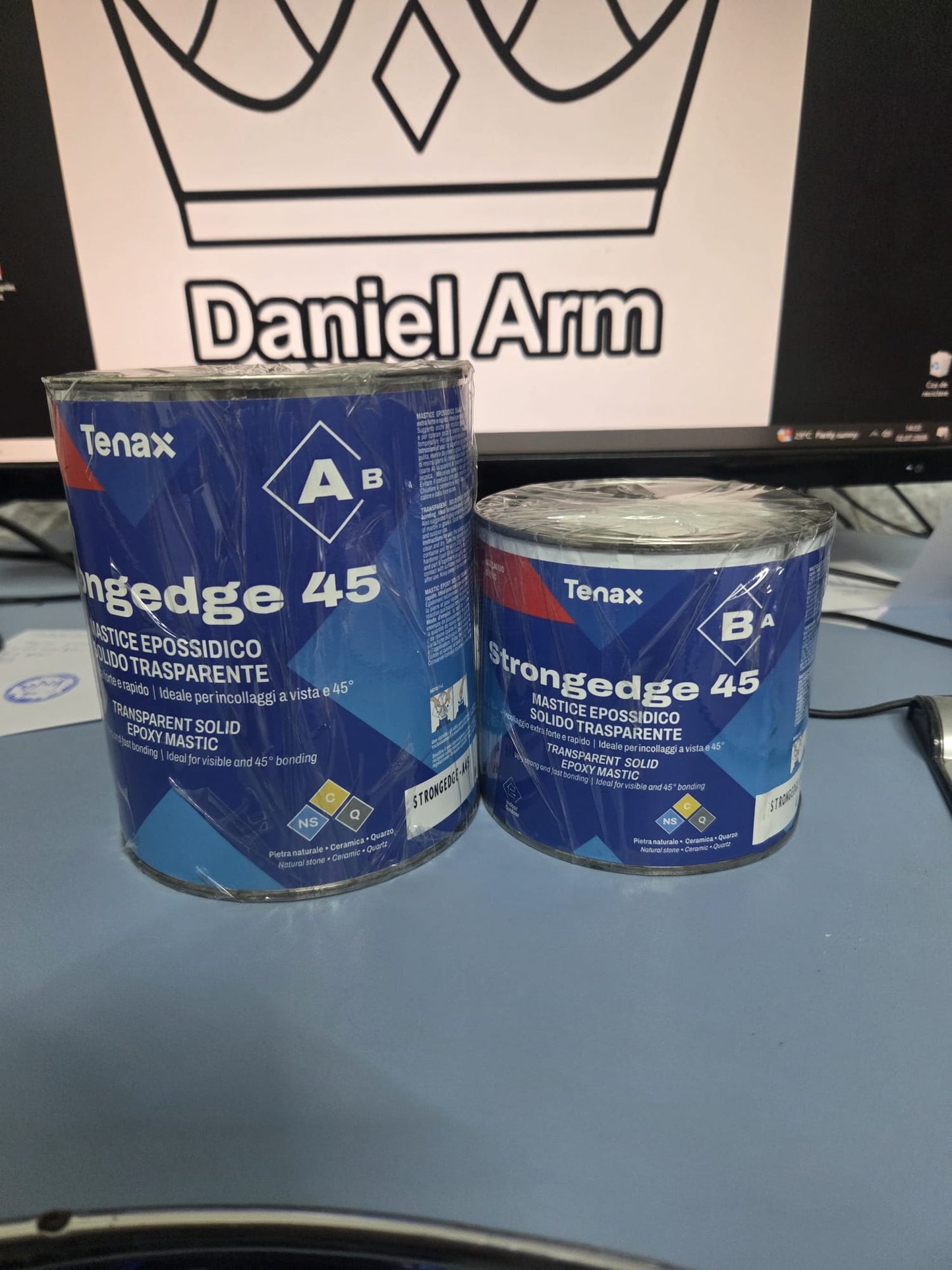 Tenax Strongedge 45 A– Adeziv Epoxidic Transparent pentru Îmbinări la 45° exterior si interior – Component A – 1000 g