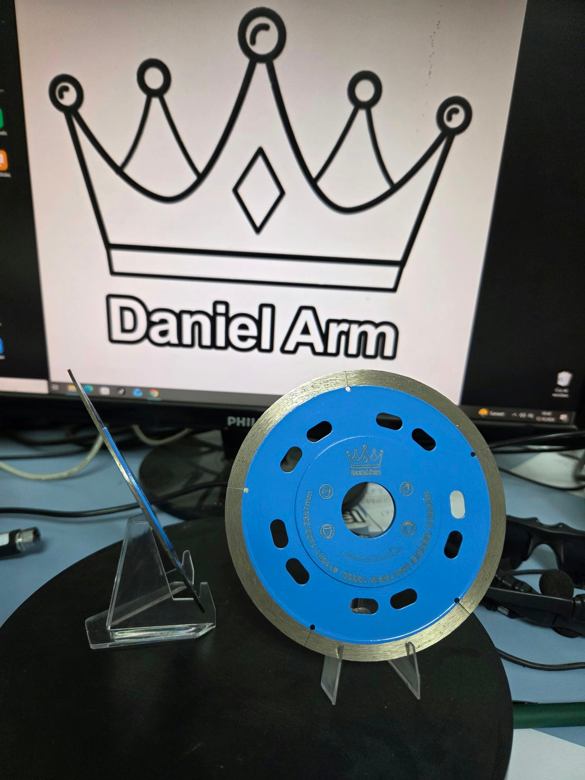 Disc Diamanat PROFESIONAL ULTRA SUBTIRE 1,1 mm grosime cu diametru de 115mm ,de taiat  Gresie si Faianta