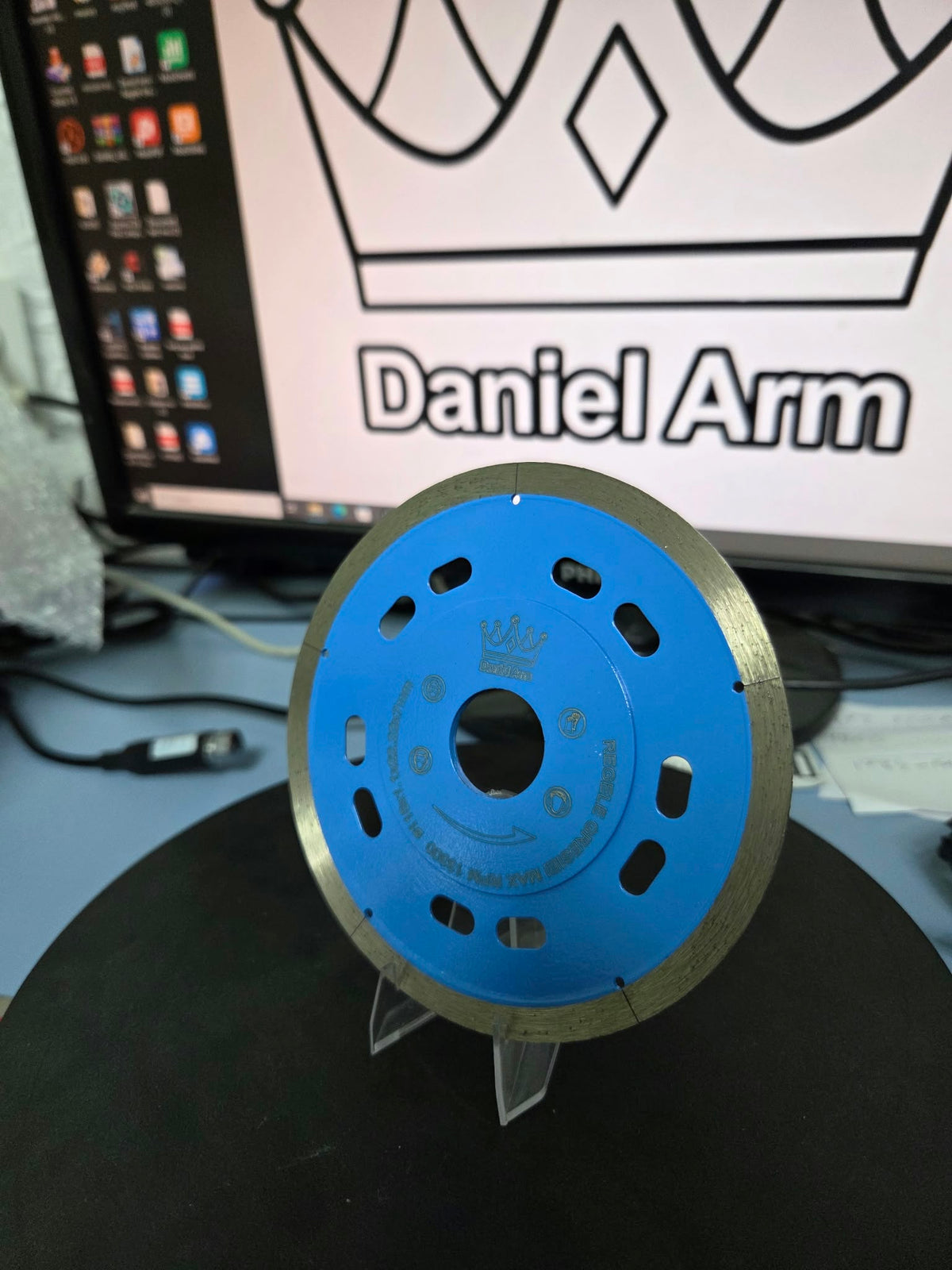 Disc Diamanat PROFESIONAL ULTRA SUBTIRE 1,1 mm grosime cu diametru de 115mm ,de taiat  Gresie si Faianta
