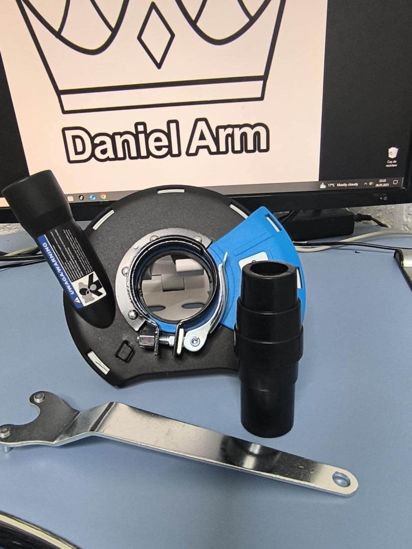 Sistem de aspirare a prafului pentru slefuit beton